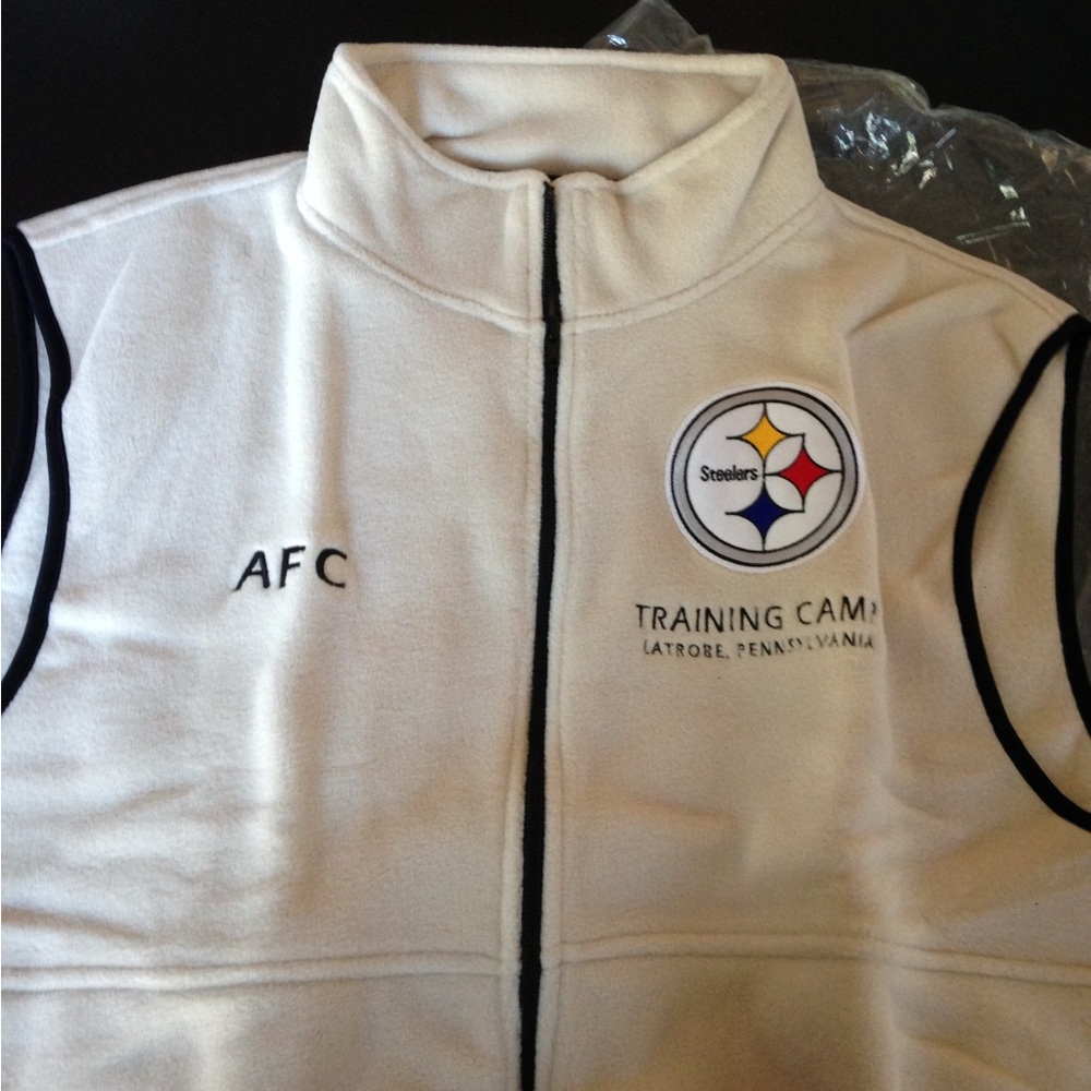 Pittsburgh Steelers Training Camp Vest taupe color. New